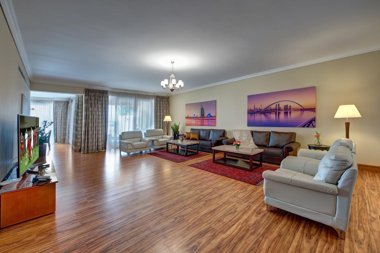 J5 Villas Holiday Homes Barsha Gardens Dubai Dış mekan fotoğraf